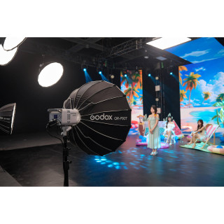 Godox LE200Bi Bi-Color LED 220 W weiß mit Bowens