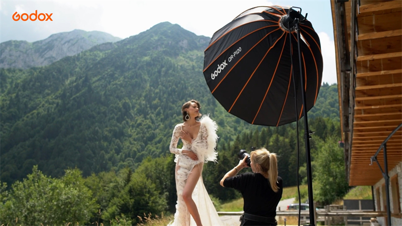 GODOX FLASH WEEK