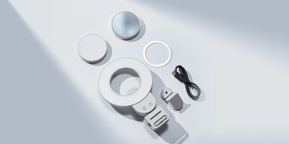 I pakken: Godox LR Kit modulært smartphone-belysningssæt